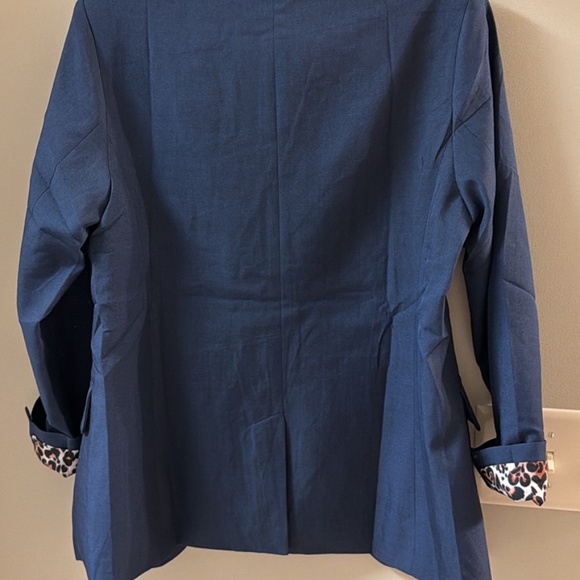 Navy blazer with leopard lining size small - Picture 3 of 3